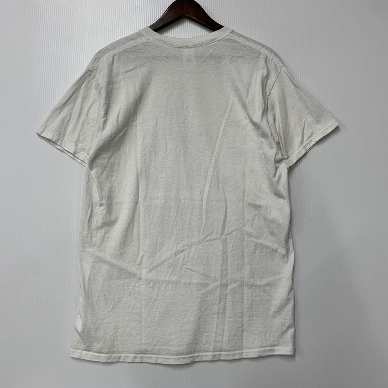 【中古品】【メンズ】 GILDAN ギルダン AKIRA SS TEE アキラ ショートスリーブ Tシャツ トップス 146-260605-kh-04-izu サイズ：M カラー：ホワイト 万代Net店