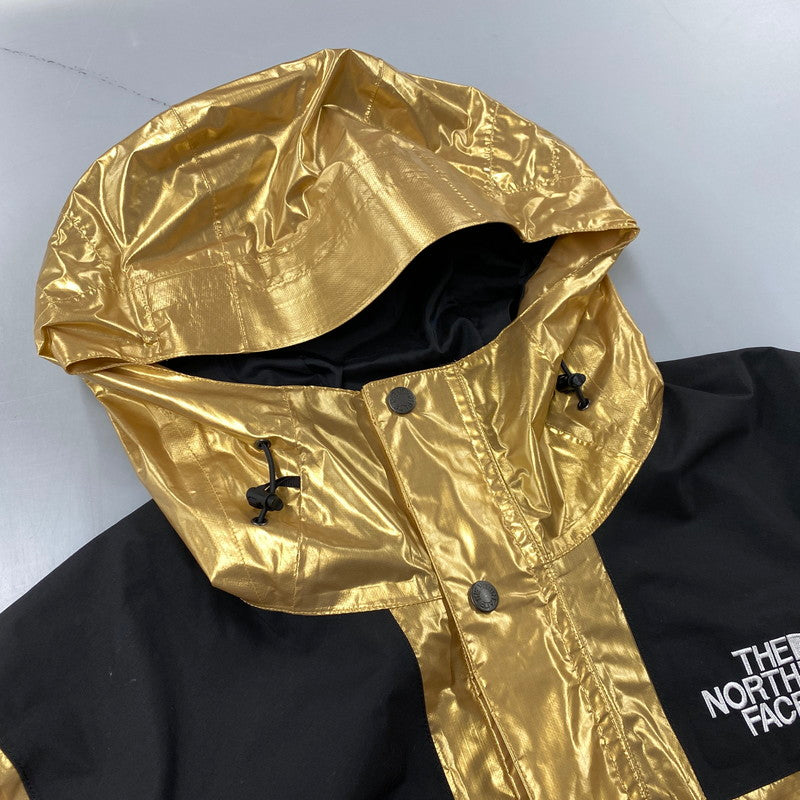 【中古品】【メンズ】 SUPREME×THE NORTH FACE シュプリーム×ザ・ノースフェイス NP11801I METALLIC MOUNTAIN PARKA メタリック マウンテン パーカー アウター 149-260604-cs-02-izu サイズ：M カラー：ゴールド×ブラック 万代Net店