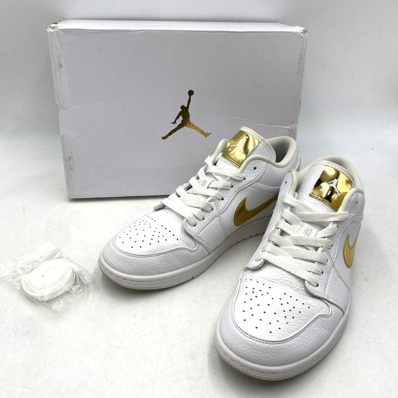 【中古品】【メンズ】 NIKE ナイキ WMNS AIR JORDAN 1 LOW SE CZ4776-100 ウィメンズ エア ジョーダン 1 ロー SE スニーカー 靴 160-260607-as-11-izu サイズ：28.5cm カラー：WHITE/METALLIC GOLD-WHITE 万代Net店