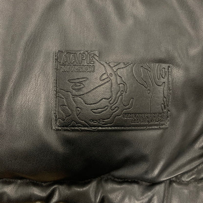 【中古品】【メンズ】 AAPE BY A BATHING APE エーエイプバイアベイシングエイプ AAPEUNVS MOONFACE DOWN PUFFER JACKET AAPDNM7740XXP ダウンジャケット 142-260607-as-21-izu サイズ：L カラー：ブラック 万代Net店