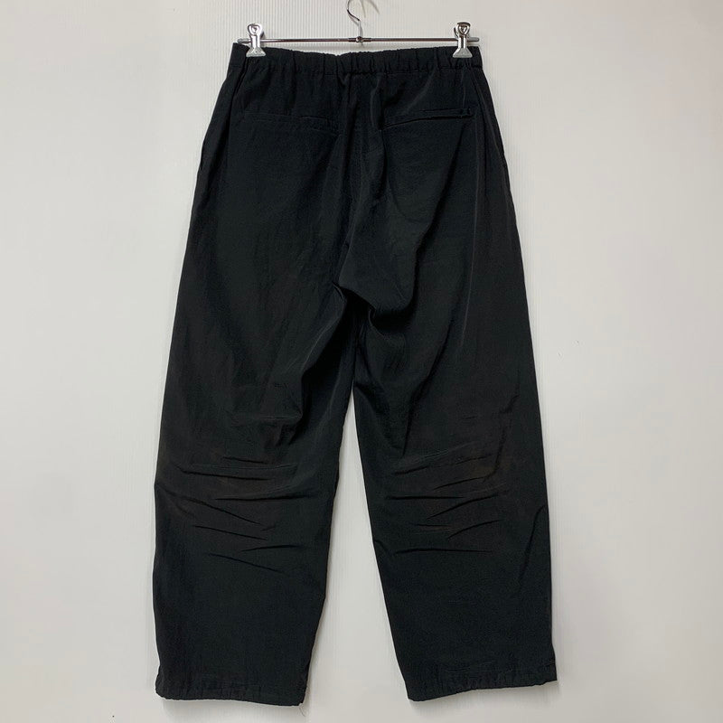 【中古品】【メンズ】 GRAPHPAPER グラフペーパー GM231-40026 SEMI-DULL POPLIN TRACK PANTS セミダル ポプリン トラック パンツ ボトムス 151-260607-kh-11-izu サイズ：2 カラー：ブラック 万代Net店