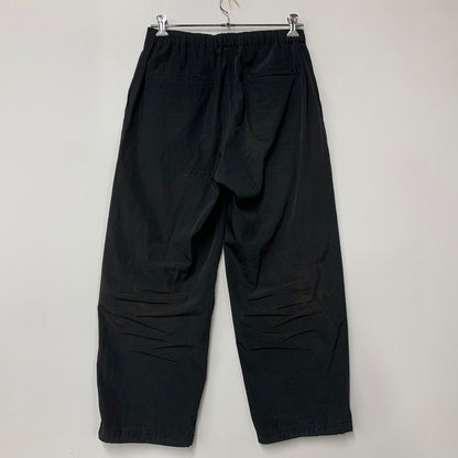 【中古品】【メンズ】 GRAPHPAPER グラフペーパー GM231-40026 SEMI-DULL POPLIN TRACK PANTS セミダル ポプリン トラック パンツ ボトムス 151-260607-kh-11-izu サイズ：2 カラー：ブラック 万代Net店