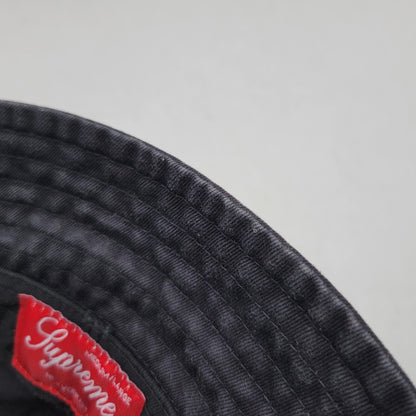【中古品】【メンズ/レディース】 Supreme シュプリーム OUTLINE CRUSHER アウトラインクラッシャー バケットハット バケハ 帽子 185-260618-as-01-izu サイズ：M/L カラー：ブラック 万代Net店