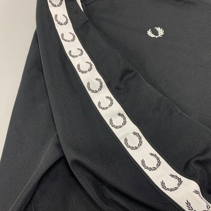 【中古品】【メンズ】 FRED PERRY フレッドペリー TAPED TRACK JACKET J4620 トラックジャケット 141-260607-as-12-izu サイズ：M カラー：ブラック 万代Net店