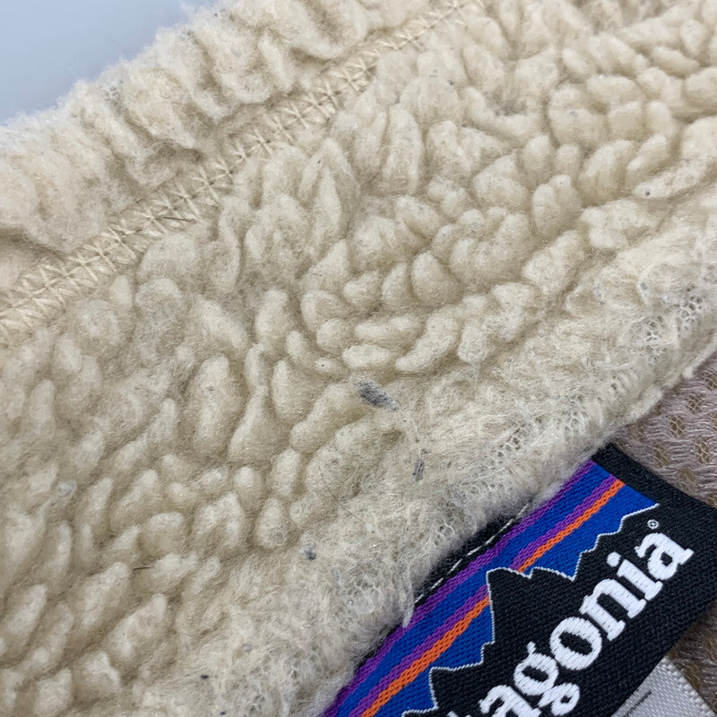 【中古品】【メンズ】 patagonia パタゴニア CLASSIC RETRO-X VEST 23047FA13 クラシック レトロX ベスト 144-260607-as-17-izu サイズ：M カラー：オフホワイト系 万代Net店