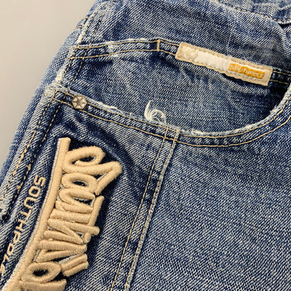【中古品】【メンズ】 SOUTHPOLE サウスポール BUGGY DENIM PANTS バギーデニムパンツ 刺繍 ツギハギステッチ ジーンズ 157-260608-as-09-izu サイズ：33L カラー：ライトインディゴ 万代Net店