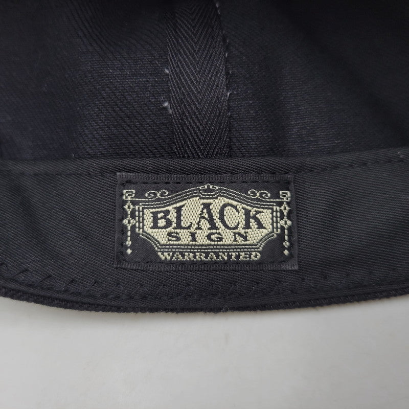 【中古品】【メンズ/レディース】 BLACK SIGN ブラックサイン BLACK CODE TRUCKER CAP BSSC-26902 ブラックコード トラッカーキャップ 帽子 185-260618-as-13-izu サイズ：F カラー：ブラック 万代Net店