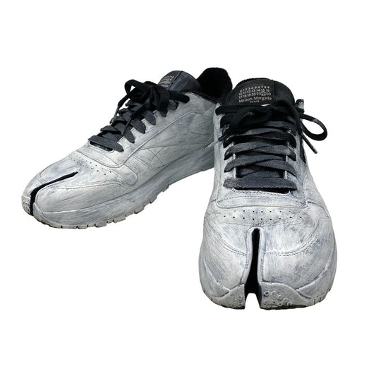 【中古品】【メンズ】 MAISON MARGIELA × REEBOK メゾン マルジェラ×リーボック H04859 CLASSIC LEATHER TABI BIANCHETTO クラシック レザー タビ ビアンケット スニーカー シューズ 靴 183-260609-cs-03-izu サイズ：28.5cm カラー：ホワイト系×ブラック 万代Net店