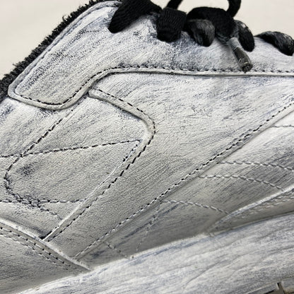 【中古品】【メンズ】 MAISON MARGIELA × REEBOK メゾン マルジェラ×リーボック H04859 CLASSIC LEATHER TABI BIANCHETTO クラシック レザー タビ ビアンケット スニーカー シューズ 靴 183-260609-cs-03-izu サイズ：28.5cm カラー：ホワイト系×ブラック 万代Net店