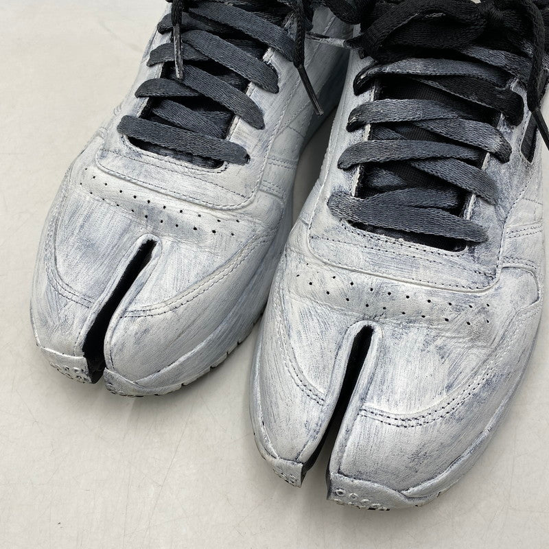 【中古品】【メンズ】 MAISON MARGIELA × REEBOK メゾン マルジェラ×リーボック H04859 CLASSIC LEATHER TABI BIANCHETTO クラシック レザー タビ ビアンケット スニーカー シューズ 靴 183-260609-cs-03-izu サイズ：28.5cm カラー：ホワイト系×ブラック 万代Net店