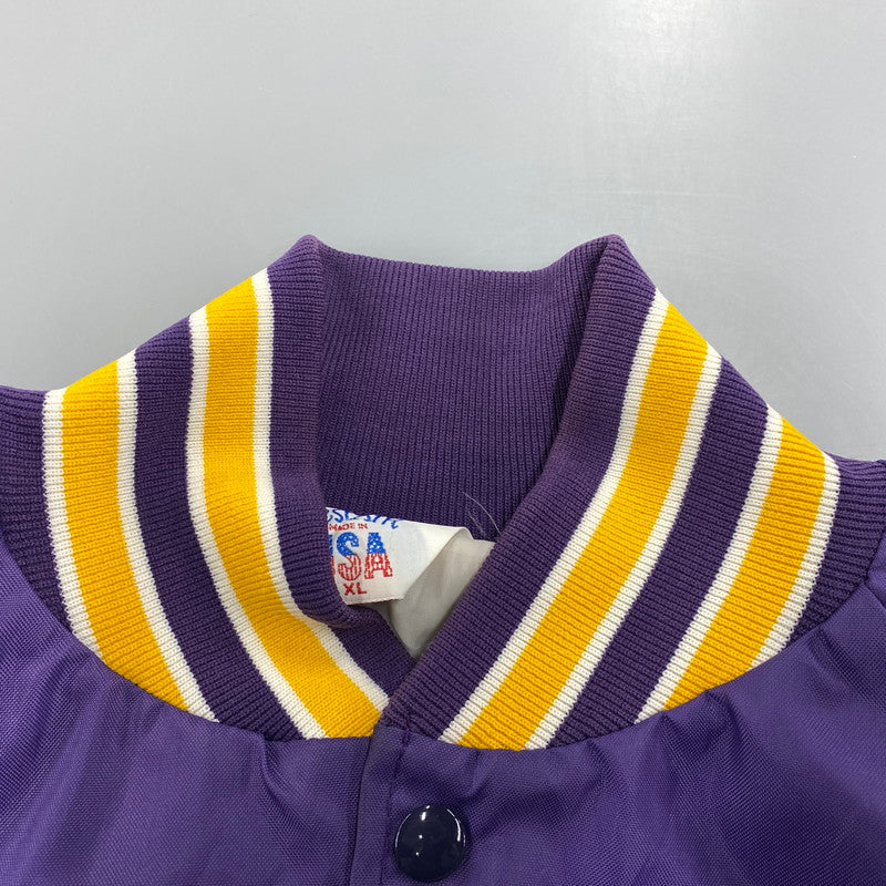 【中古品】【メンズ】 WESTARK ウエストアーク USA製 "ARTURO SAPO LOPEZ"EMBROIDERY NYLON STADIUM JACKET エンブロイダリー ナイロン スタジアム ジャケット アウター 146-260624-cs-09-izu サイズ：XL カラー：パープル 万代Net店