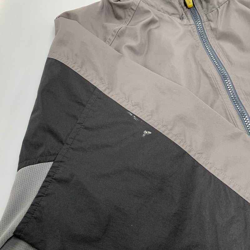 【中古品】【メンズ】 F.C.REAL BRISTOL×NIKE エフシーレアルブリストル×ナイキ F0 MAS 00’S NYLON JACKET ナイロン ジャケット アウター 142-260611-cs-11-izu サイズ：M カラー：グレー 万代Net店