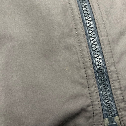 【中古品】【メンズ】 F.C.REAL BRISTOL×NIKE エフシーレアルブリストル×ナイキ F0 MAS 00’S NYLON JACKET ナイロン ジャケット アウター 142-260611-cs-11-izu サイズ：M カラー：グレー 万代Net店