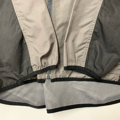 【中古品】【メンズ】 F.C.REAL BRISTOL×NIKE エフシーレアルブリストル×ナイキ F0 MAS 00’S NYLON JACKET ナイロン ジャケット アウター 142-260611-cs-11-izu サイズ：M カラー：グレー 万代Net店