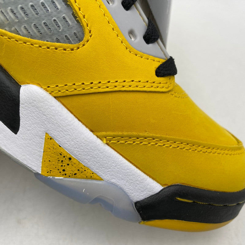 【中古美品】【メンズ】 NIKE ナイキ IO3372-700 AIR JORDAN 5 RETRO TOKYO 23 (2025) レトロ トーキョー 23 スニーカー 靴 160-260611-kh-09-izu サイズ：27 カラー：ARSITY MAIZE/BLACK-WOLF GREY-ANTHRACITE 万代Net店