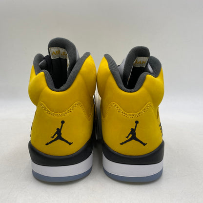 【中古美品】【メンズ】 NIKE ナイキ IO3372-700 AIR JORDAN 5 RETRO TOKYO 23 (2025) レトロ トーキョー 23 スニーカー 靴 160-260611-kh-09-izu サイズ：27 カラー：ARSITY MAIZE/BLACK-WOLF GREY-ANTHRACITE 万代Net店