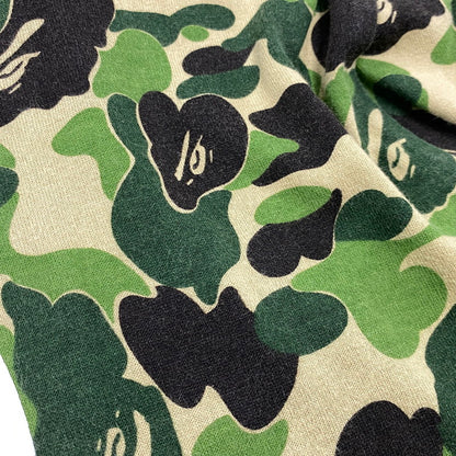 【中古品】【メンズ】 A BATHING APE アベイシングエイプ CAMOUFLAGE SHARK SS TEE カモフラージュ シャーク ショートスリーブ ティー トップス 半袖 142-260624-cs-18-izu サイズ：F カラー：マルチ 万代Net店