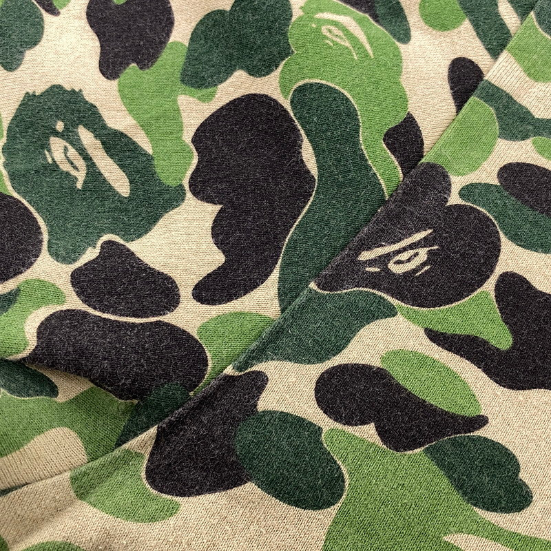【中古品】【メンズ】 A BATHING APE アベイシングエイプ CAMOUFLAGE SHARK SS TEE カモフラージュ シャーク ショートスリーブ ティー トップス 半袖 142-260624-cs-18-izu サイズ：F カラー：マルチ 万代Net店