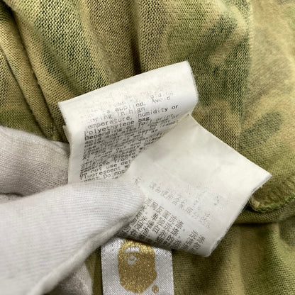 【中古品】【メンズ】 A BATHING APE アベイシングエイプ CAMOUFLAGE SHARK SS TEE カモフラージュ シャーク ショートスリーブ ティー トップス 半袖 142-260624-cs-18-izu サイズ：F カラー：マルチ 万代Net店