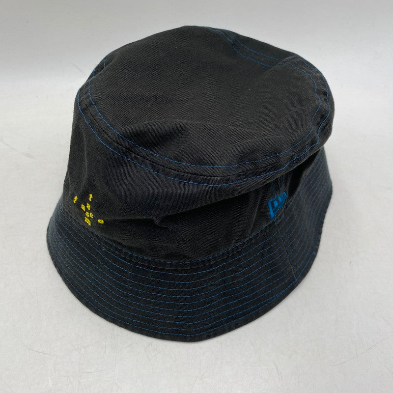 【中古品】【メンズ/レディース】 FACETASM ファセッタズム × NEW ERA ニューエラ BUCKET HAT バケット ハット 帽子 185-260611-kh-12-izu サイズ：L/XL カラー：ブラック 万代Net店