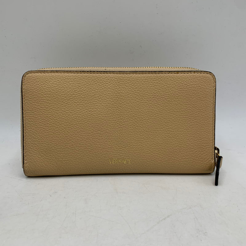 【中古品】【メンズ/レディース】 VERSACE ヴェルサーチ VIRTUS ROUND ZIP WALLET ヴィルトゥス ラウンドジップ ウォレット 長財布 181-260614-as-18-izu カラー：ベージュ 万代Net店