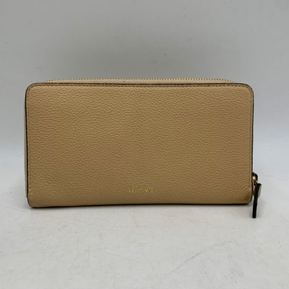 【中古品】【メンズ/レディース】 VERSACE ヴェルサーチ VIRTUS ROUND ZIP WALLET ヴィルトゥス ラウンドジップ ウォレット 長財布 181-260614-as-18-izu カラー：ベージュ 万代Net店