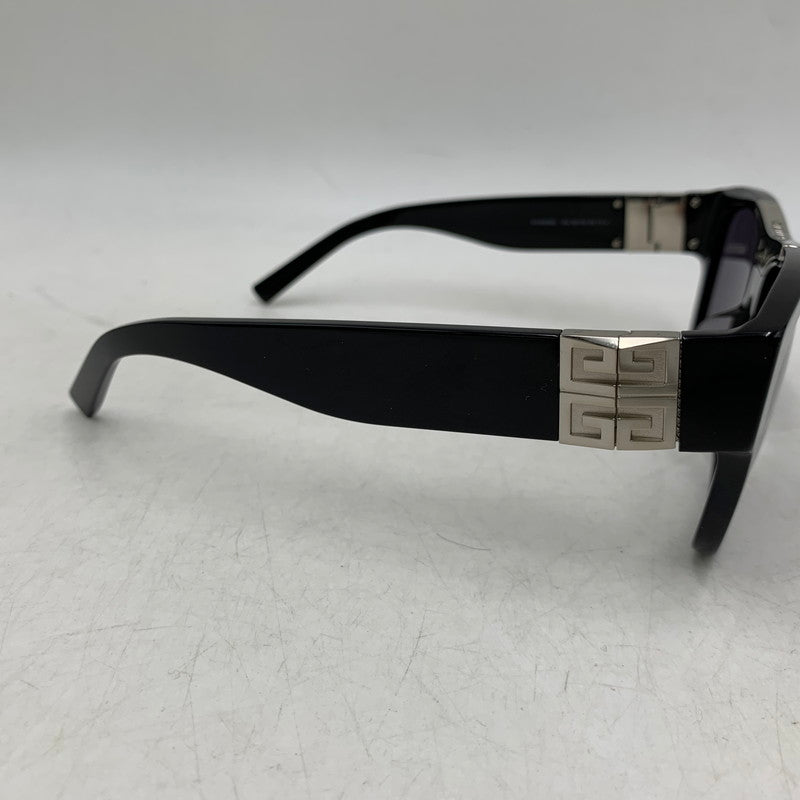 【中古品】【メンズ/レディース】 GIVENCHY ジバンシィ GV40006 SQUARE SUNGLASSES スクエア サングラス 182-260614-kh-08-izu サイズ：58□16-135 カラー：ブラック 万代Net店