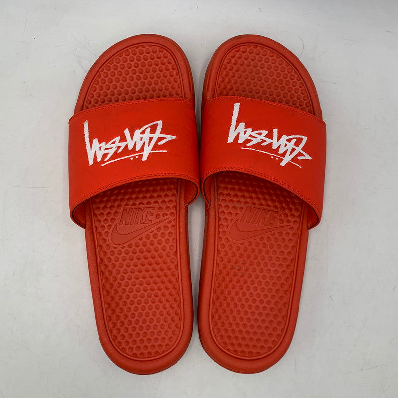 【中古品】【メンズ】 NIKE ナイキ × STUSSY ステューシー BENASSI CW2787-600 ベナッシ サンダル シューズ 靴 160-260628-as-05-izu サイズ：28cm カラー：HABANERO RED/WHITE 万代Net店