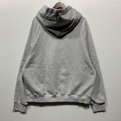 【中古品】【メンズ】 ILLIGO イリゴ 24AWOUT09 129 LOGO PATCH HOODED ロゴ パッチ フーデッド パーカー トップス 141-260627-kh-09-izu サイズ：M カラー：グレー 万代Net店