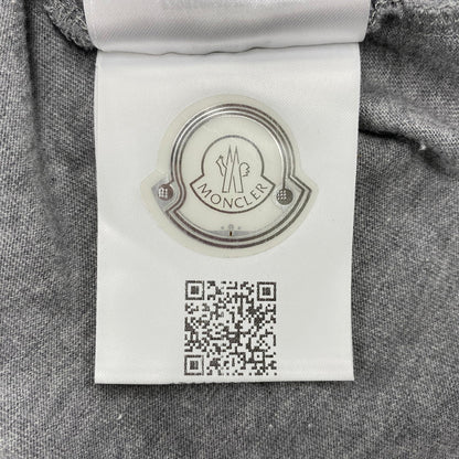 【中古品】【メンズ】 MONCLER モンクレール E20918048250 国内正規 MAGLIA T-SHIRT マグリア Tシャツ トップス 半袖 141-260615-cs-07-izu サイズ：L カラー：グレー 万代Net店