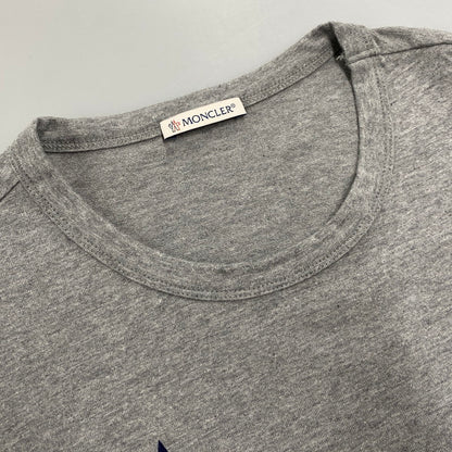 【中古品】【メンズ】 MONCLER モンクレール E20918048250 国内正規 MAGLIA T-SHIRT マグリア Tシャツ トップス 半袖 141-260615-cs-07-izu サイズ：L カラー：グレー 万代Net店