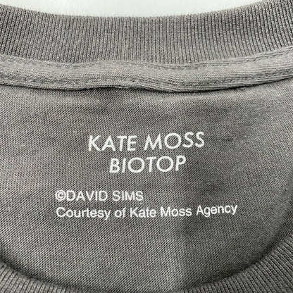 【中古品】【メンズ】 BIOTOP ビオトープ BOM-74000-A KATE MOSS BY DAVID SIMS PHOTO T-SHIRTS ケイトモス デヴィッドシムズ フォト Tシャツ トップス 140-260617-kh-04-izu サイズ：L カラー：チャコール系 万代Net店