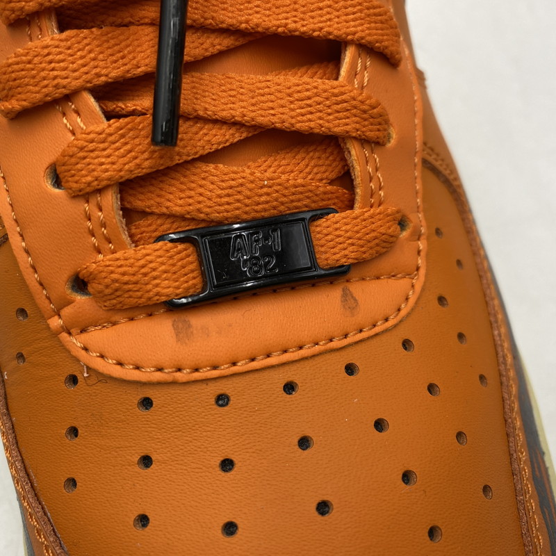 【中古品】【メンズ】 NIKE ナイキ AIR FORCE 1 '07 SKELETON QS CU8067-800 エア フォース 1 '07 スケルトン QS スニーカー シューズ 靴 160-260616-as-06-izu サイズ：28.5cm カラー：STARFISH/STARFISH-BLACK 万代Net店