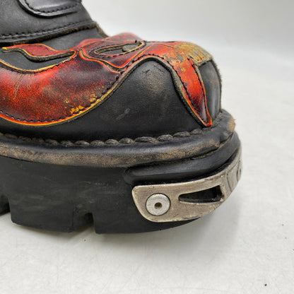 【現状渡し品】【メンズ】 NEW ROCK ニューロック SKULL FIRE PATTERN LEATHER BOOTS スカル ファイヤー パターン レザー ブーツ 靴 164-260616-as-02-izu サイズ：40 カラー：ブラック×レッド 万代Net店
