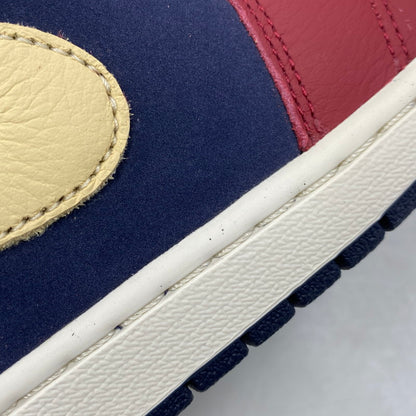 【中古美品】【メンズ】 NIKE ナイキ IO7449-600 AIR JORDAN 1 MID エア ジョーダン ワン ミッド スニーカー シューズ 靴 160-260618-cs-01-izu サイズ：26.5 カラー：TEAM RED/PALE VANILLA-OBSIDIAN 万代Net店
