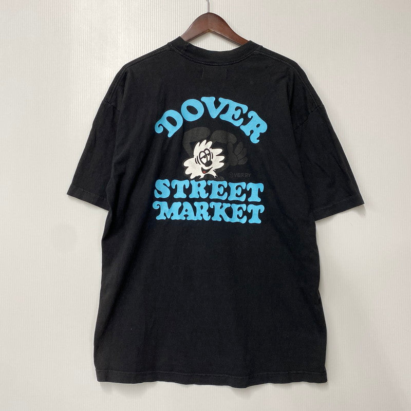 【中古品】【メンズ】 VERDY × DOVER STREET MARKET ヴェルディ×ドーバーストリートマーケット PRINT SS TEE プリント ショートスリーブ ティー トップス 半袖 142-260619-cs-03-izu サイズ：L カラー：ブラック 万代Net店