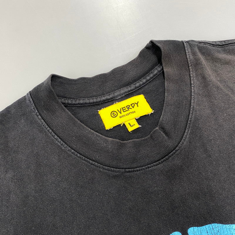 【中古品】【メンズ】 VERDY × DOVER STREET MARKET ヴェルディ×ドーバーストリートマーケット PRINT SS TEE プリント ショートスリーブ ティー トップス 半袖 142-260619-cs-03-izu サイズ：L カラー：ブラック 万代Net店