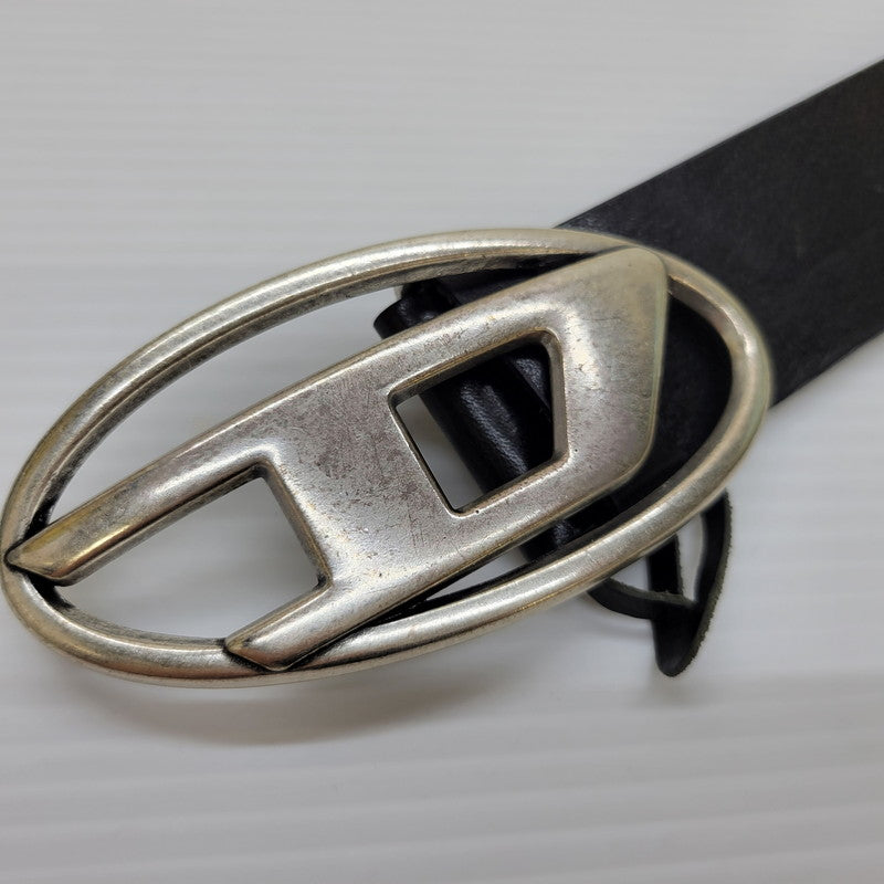 【中古品】【メンズ】 DIESEL ディーゼル X08516 B-1DR COWLEATHER DLOGO BUCKLE BELT カウレザー ディーロゴ バックル ベルト 服飾雑貨 205-260622-cs-10-izu サイズ：80/W32 カラー：ブラック×シルバー 万代Net店