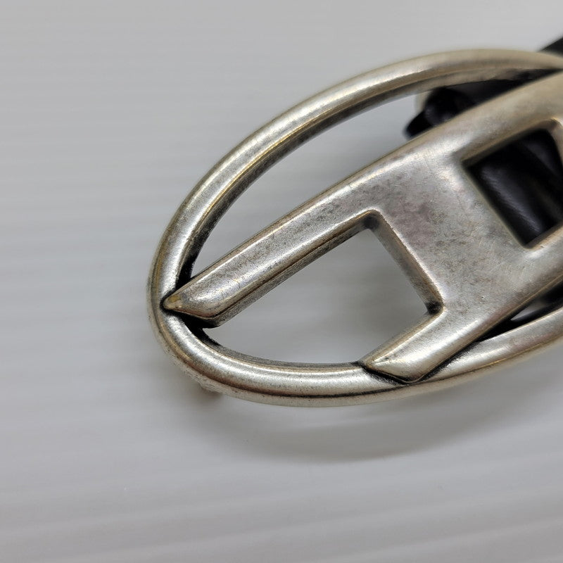 【中古品】【メンズ】 DIESEL ディーゼル X08516 B-1DR COWLEATHER DLOGO BUCKLE BELT カウレザー ディーロゴ バックル ベルト 服飾雑貨 205-260622-cs-10-izu サイズ：80/W32 カラー：ブラック×シルバー 万代Net店