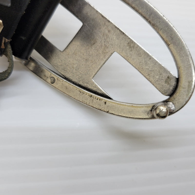 【中古品】【メンズ】 DIESEL ディーゼル X08516 B-1DR COWLEATHER DLOGO BUCKLE BELT カウレザー ディーロゴ バックル ベルト 服飾雑貨 205-260622-cs-10-izu サイズ：80/W32 カラー：ブラック×シルバー 万代Net店