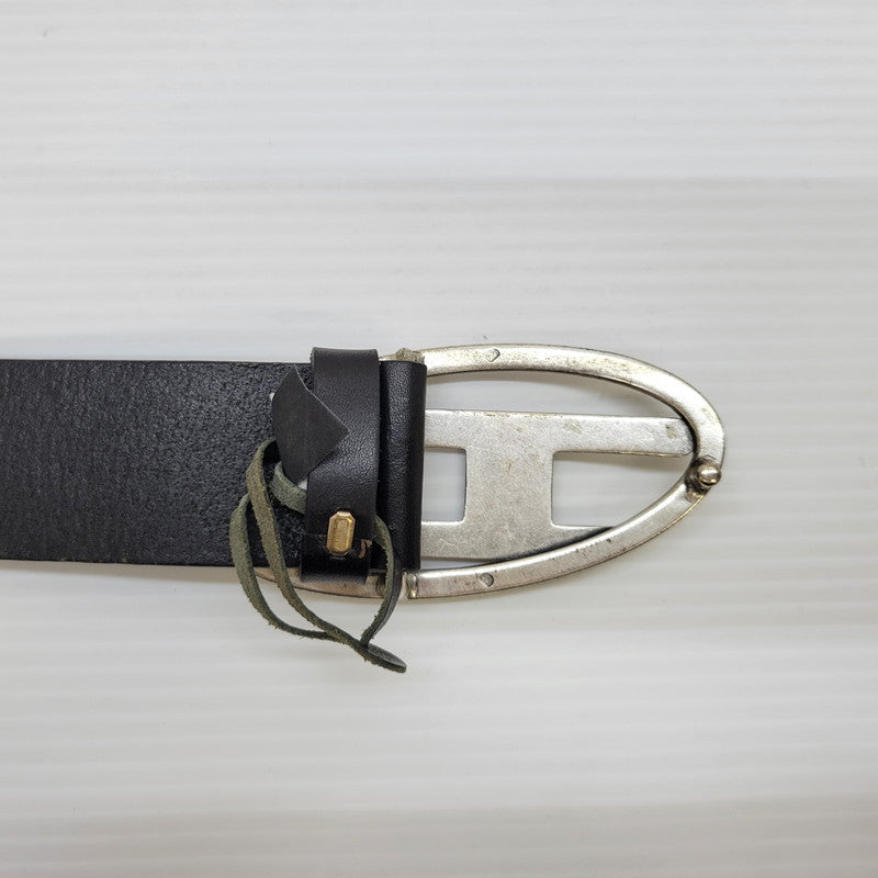 【中古品】【メンズ】 DIESEL ディーゼル X08516 B-1DR COWLEATHER DLOGO BUCKLE BELT カウレザー ディーロゴ バックル ベルト 服飾雑貨 205-260622-cs-10-izu サイズ：80/W32 カラー：ブラック×シルバー 万代Net店