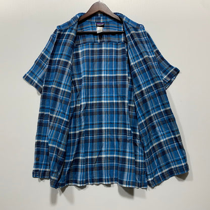 【中古品】【メンズ】 patagonia パタゴニア ORGANIC COTTON A/C SHIRT 52921SP13 オーガニックコットン シャツ 半袖 チェック 144-260701-as-05-izu サイズ：M カラー：ブルー系 万代Net店