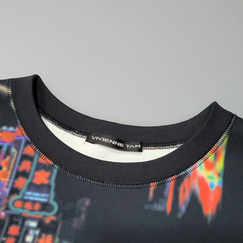 【中古品】【レディース】 VIVIENNE TAM ヴィヴィアンタム HONG KONG NEON PRINT SWEAT 13275960 香港ネオンプリント スウェット 長袖 168-260623-as-08-izu サイズ：38 カラー：マルチカラー 万代Net店