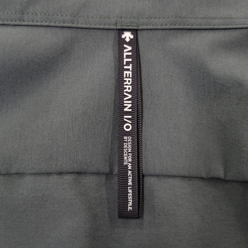 【中古美品】【メンズ】 DESCENTE ALLTERRAIN デサント オルテライン SOLOTEX HALF-SLEEVE REGULAR COLLAR SHIRT DU5SHSI1M ソロテックス ハーフスリーブ レギュラーカラーシャツ 144-260704-as-02-izu サイズ：O カラー：グリーン 万代Net店