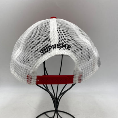 【中古品】【メンズ/レディース】 Supreme シュプリーム × BOUNTY HUNTER バウンティーハンター MESH BACK 5-PANEL メッシュバック 5パネル キャップ 帽子 185-260628-as-23-izu サイズ：ONE SIZE(58cm) カラー：レッド×ホワイト 万代Net店