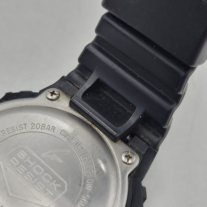【中古品】【メンズ/レディース】 G-SHOCK ジーショック DIGITAL 5600 SERIES SAKURA STORM DW-5600TCB デジタル サクラストーム 腕時計 196-260704-as-14-izu サイズ：48.9 × 42.8 × 13.4 mm カラー：ブラック×ピンク 万代Net店