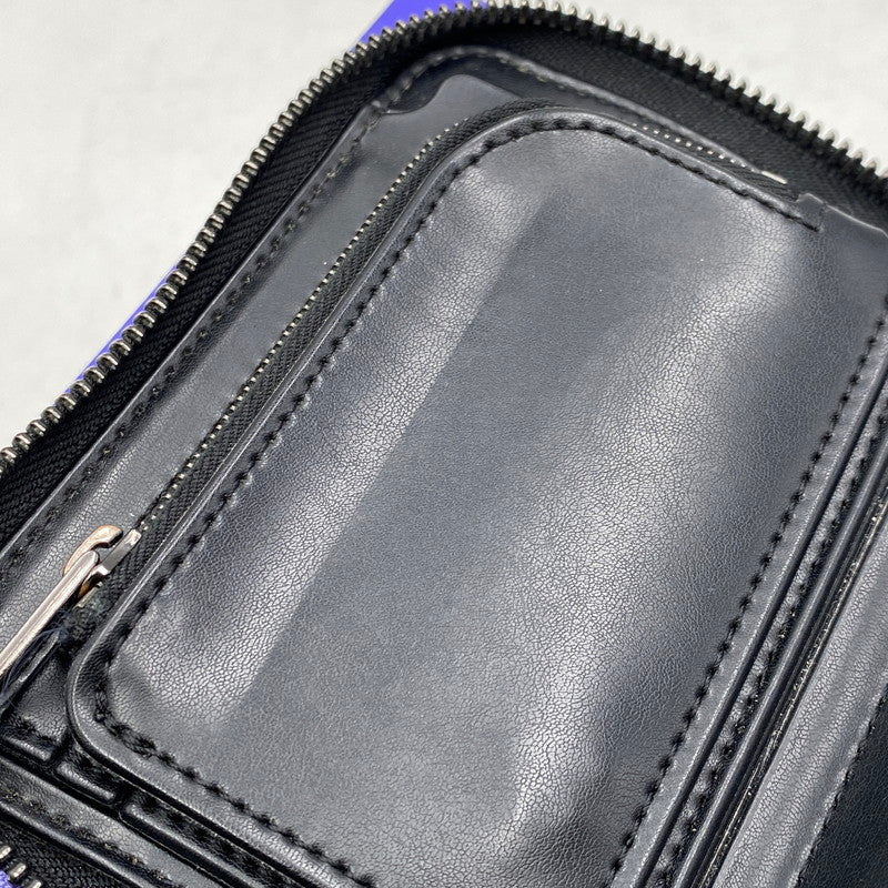 【中古品】【メンズ/レディース】 BAOBAO ISSEY MIYAKE バオバオ イッセイミヤケ BB01-AG781 BOOK WALLET MATTE ブック ウォレット マット 二つ折り財布 財布 200-260629-cs-07-izu カラー：パープル 万代Net店
