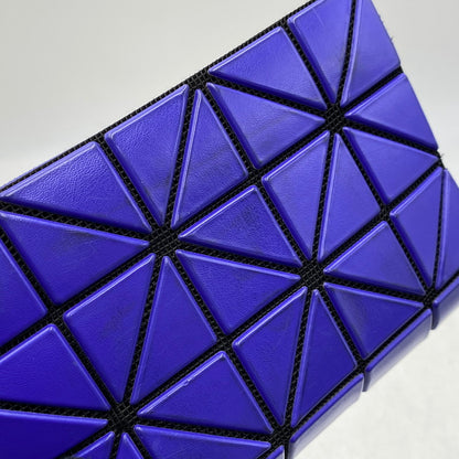 【中古品】【メンズ/レディース】 BAOBAO ISSEY MIYAKE バオバオ イッセイミヤケ BB01-AG781 BOOK WALLET MATTE ブック ウォレット マット 二つ折り財布 財布 200-260629-cs-07-izu カラー：パープル 万代Net店