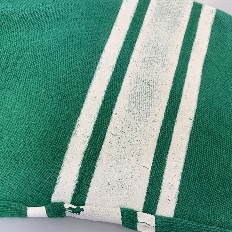 【中古品】【メンズ】 Champion チャンピオン NOTRE DAME 1 FOOTBALL TEE ノートルダム フットボール Tシャツ バータグ後期 146-260702-as-07-izu サイズ：M カラー：グリーン 万代Net店