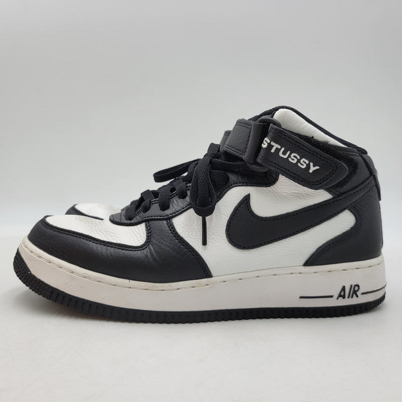 【中古品】【メンズ】 NIKE ナイキ × STUSSY ステューシー DJ7840-002 AIR FORCE 1 MID エア フォース 1 ミッド スニーカー 靴 160-260630-kh-07-izu サイズ：26.5 カラー：BLACK/BLACK-WHITE 万代Net店